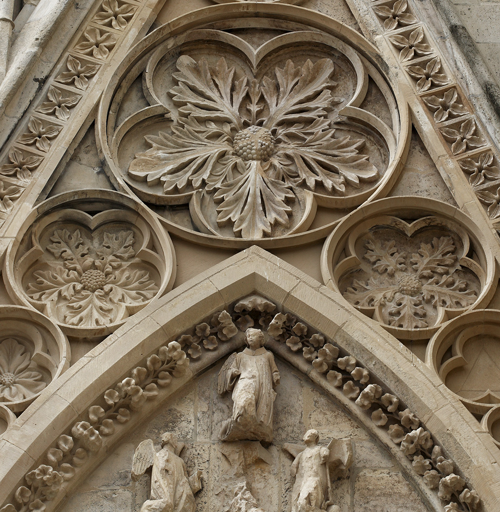 3 étoiles pentagonales et 3 anges ou une Annonciation ? Cathédrale de Reims. 2009
